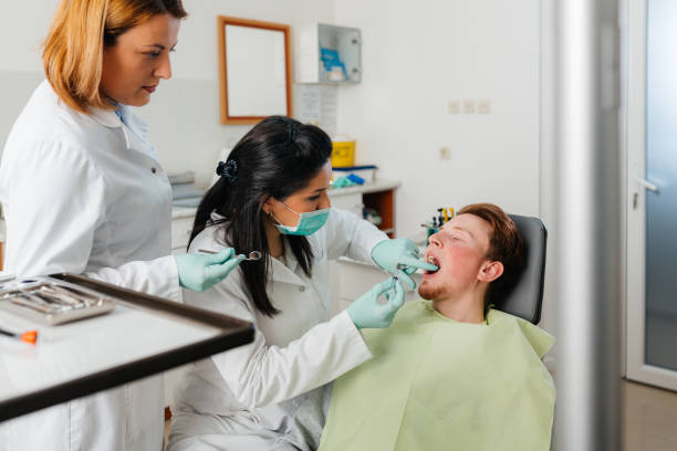 Best Emergency Root Canal Therapy in Daisetta, TX